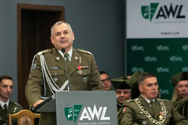 Generał Kukuła znów zabrał głos. Tłumaczy się ze swoich słów