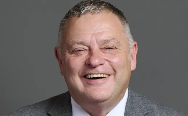 Poseł pobił przechodnia na ulicy. Wyciekło nagranie