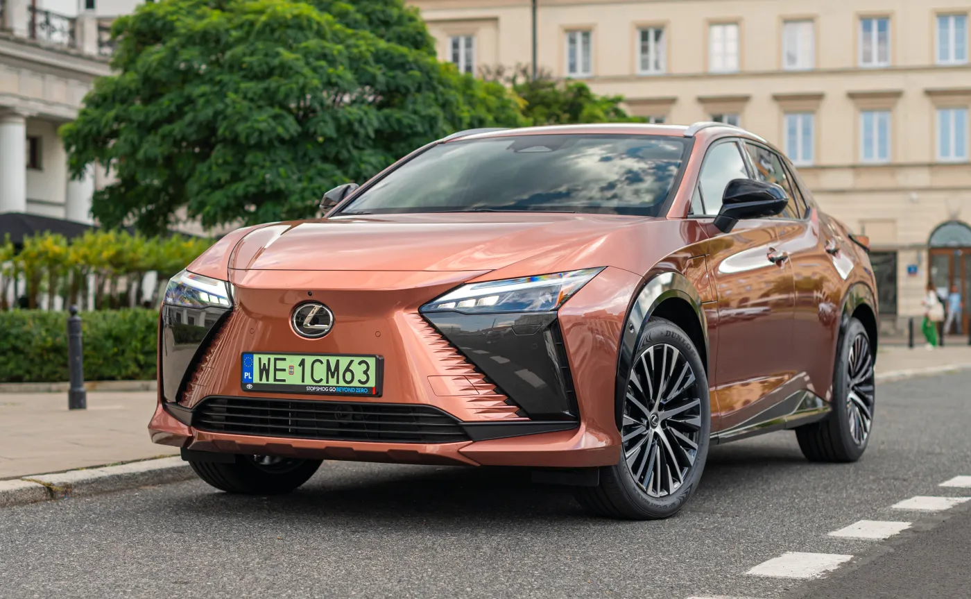 lexus-rz-300e-38334091.jpg