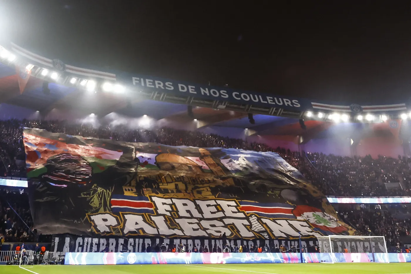 "Wolna Palestyna". Flaga ultrasów Paris Saint-Germain może ściągnąć na klub kłopoty