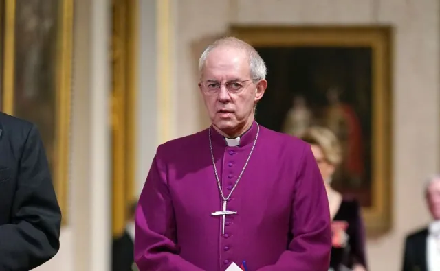 Zwierzchnik Kościoła anglikańskiego złożył rezygnację. W tle szokujący raport ws. tuszowania pedofilii