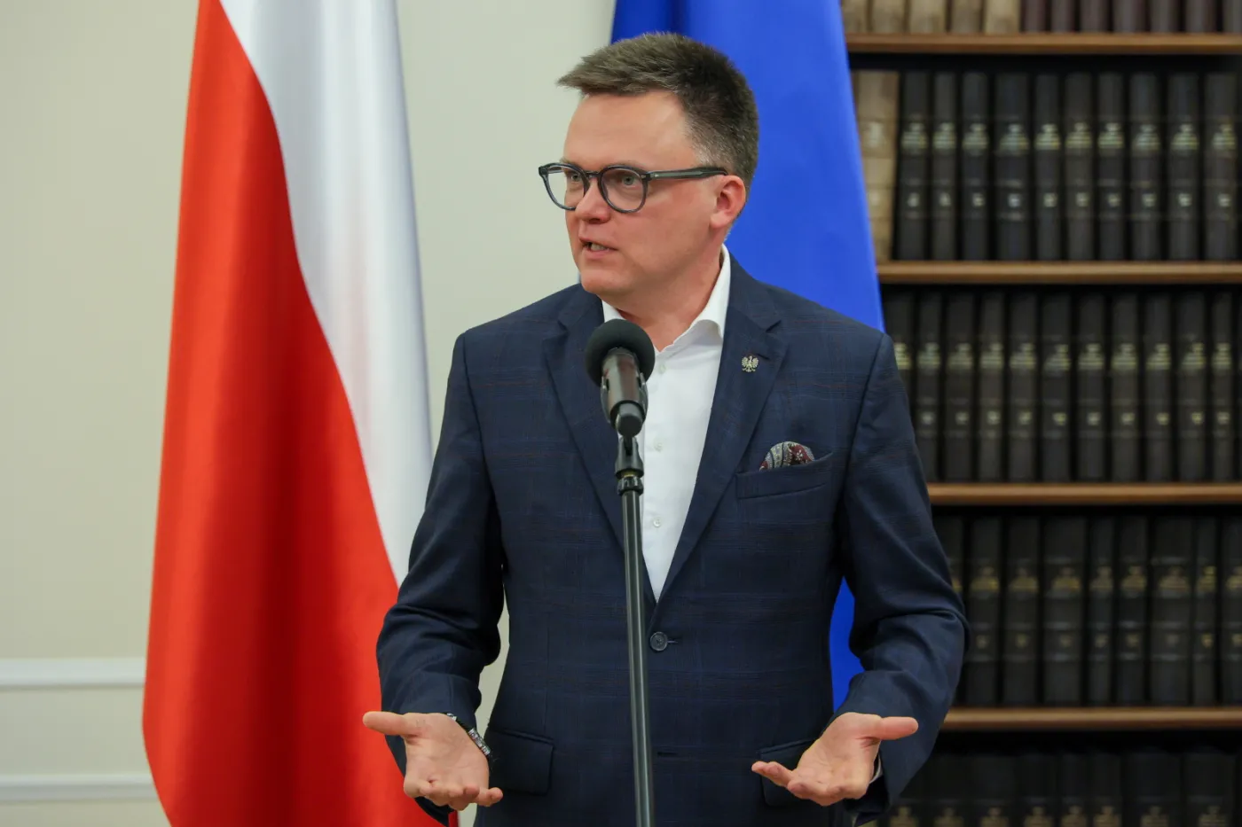 Afera Collegium Humanum. Szymon Hołownia grozi pozwem