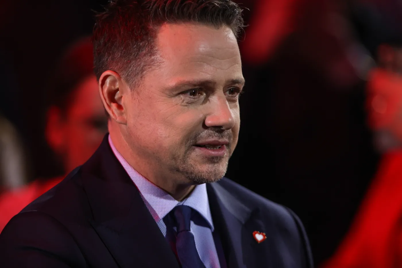 Trzaskowski dumny z polskiej żywności. "Bonjour! Pijcie polskie wino!"