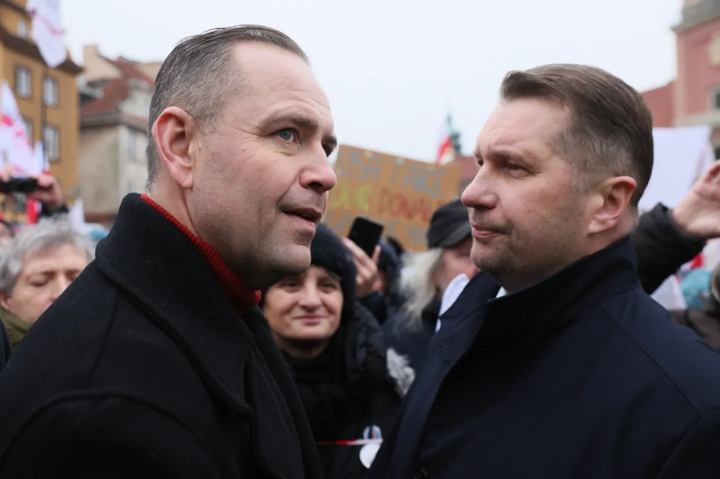 Wielki protest w Warszawie. "Tak dla edukacji, nie dla deprawacji". Nawrocki i Czarnek ramię w ramię