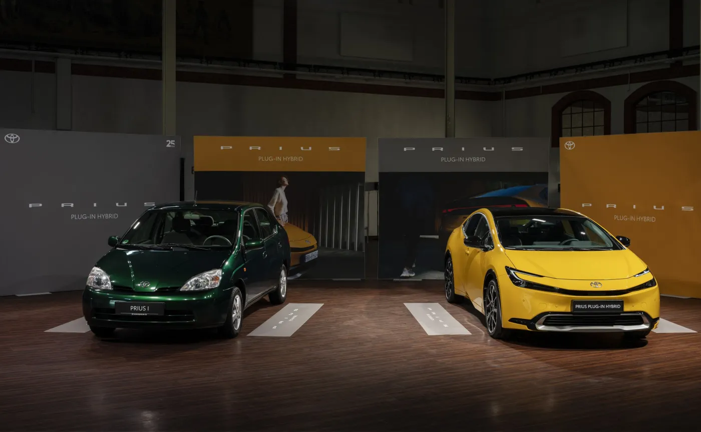 Toyota Prius 1. generacji i Prius 5. generacji