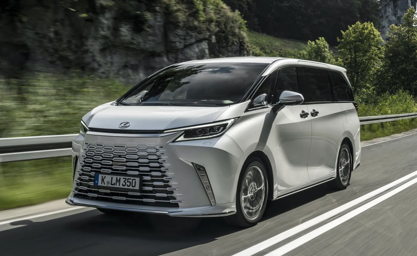 lexus-lm-350h-37949504.jpg