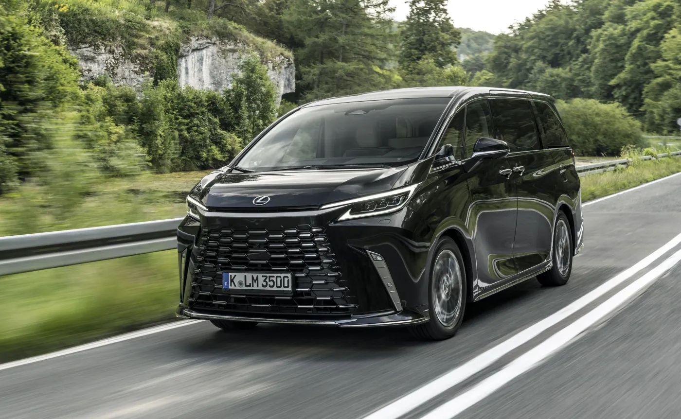 lexus-lm-350h-37949587.jpg