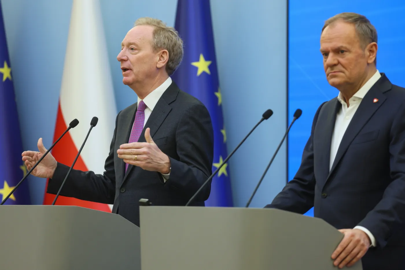 Donald Tusk, Brad Smith