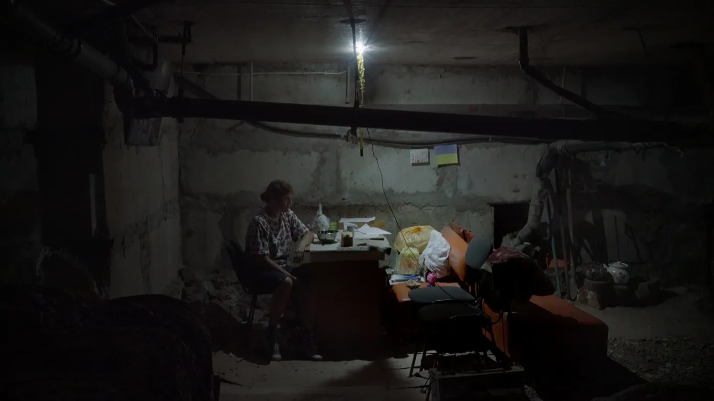 O czym mówią Rosjanie, kiedy dzwonią z frontu do domów? Ten film szokuje