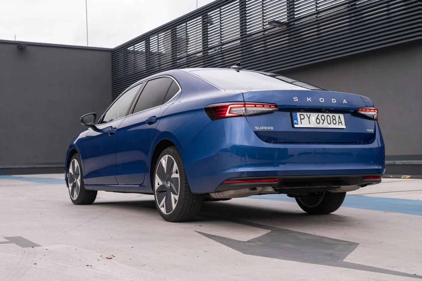 skoda-superb-38388846.jpg
