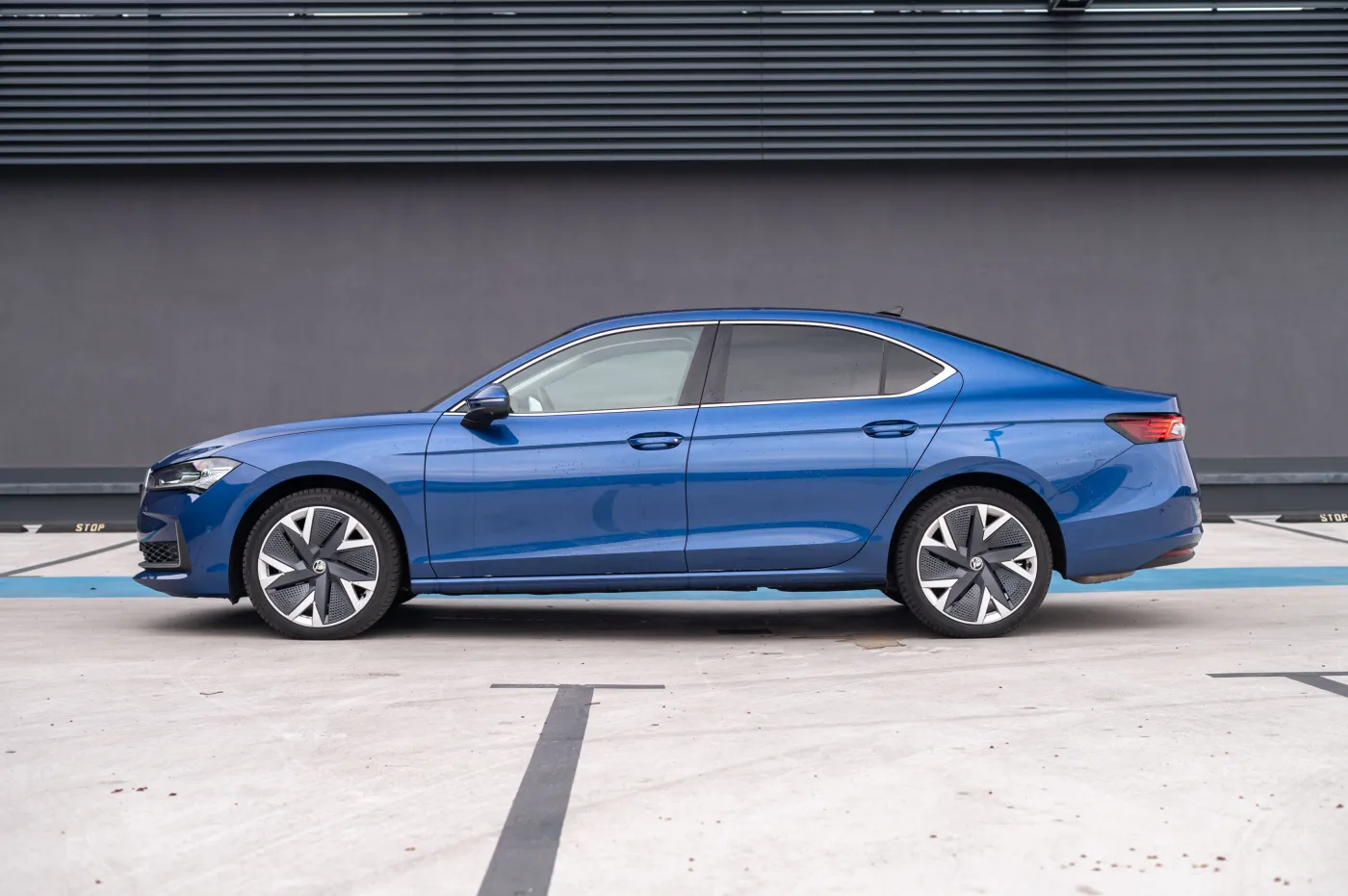 skoda-superb-38388892.jpg