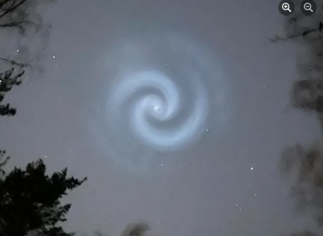 Kosmiczny wir nad Polską. Ekspert wyjaśnia przyczyny niezwykłego zjawiska