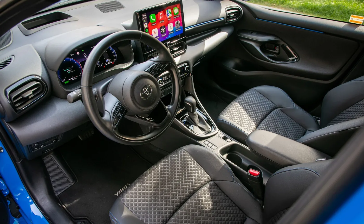 toyota-yaris-38443537.jpg