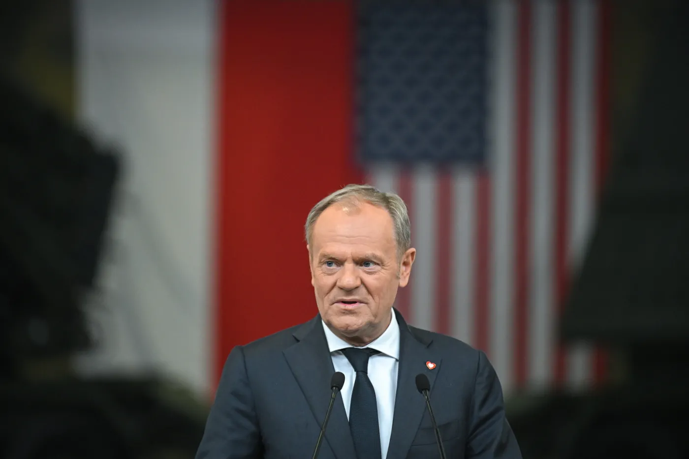 Decyzja Trumpa spotkała się z ostrą krytyką w Europie. Jest apel Tuska