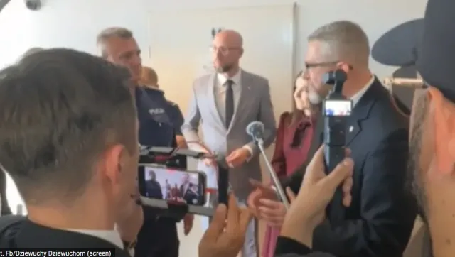 Grzegorz Braun wdarł się do szpitala.  Chciał dokonać "zatrzymania obywatelskiego" lekarki
