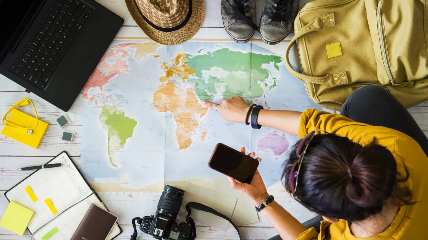Błędy, których warto unikać podczas podróży – TOP 10 wskazówek [MAJÓWKA 2025]