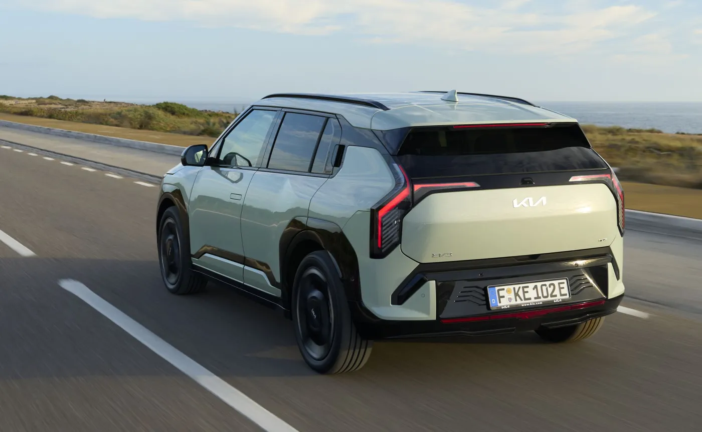 nowa-kia-ev3-38337621.jpg