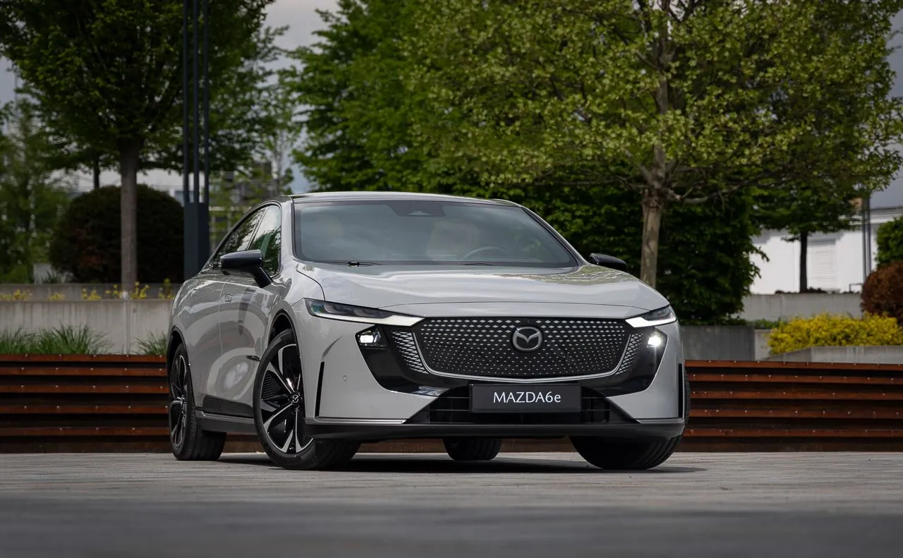nowa-mazda-6e-38465255.jpg