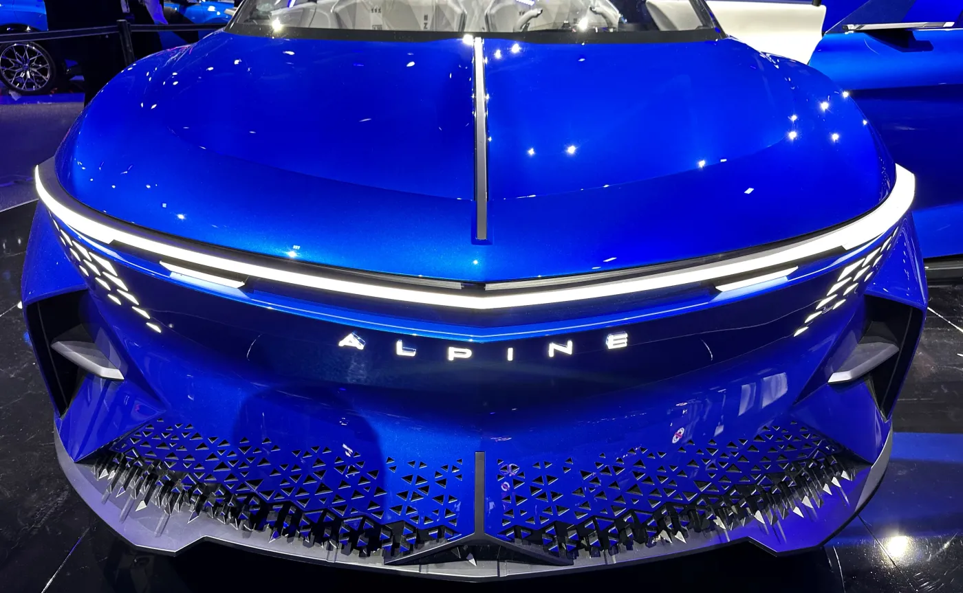 alpine-a390-38321287.jpg
