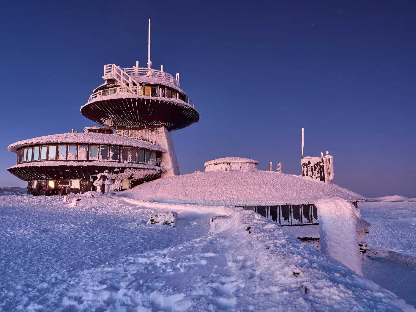 Śnieżka: paranormalne zjawiska w obserwatorium.  I coś więcej, niż tylko mgła