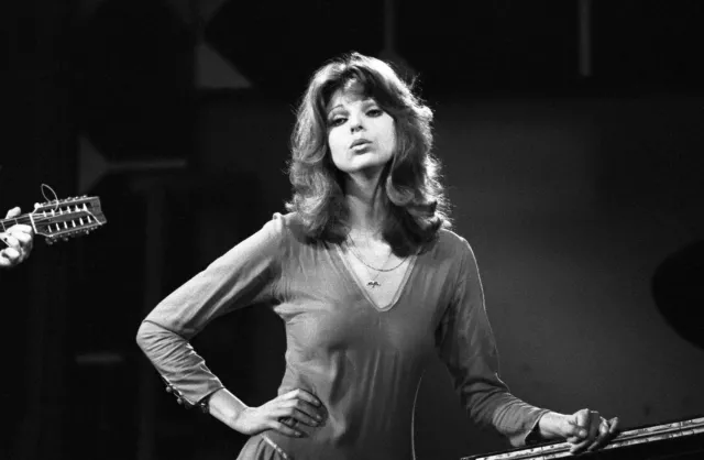 Ten hit czasów PRL jest wciąż aktualny. 2 plus 1 śpiewa w nim o lękach wielu Polaków [WIDEO]