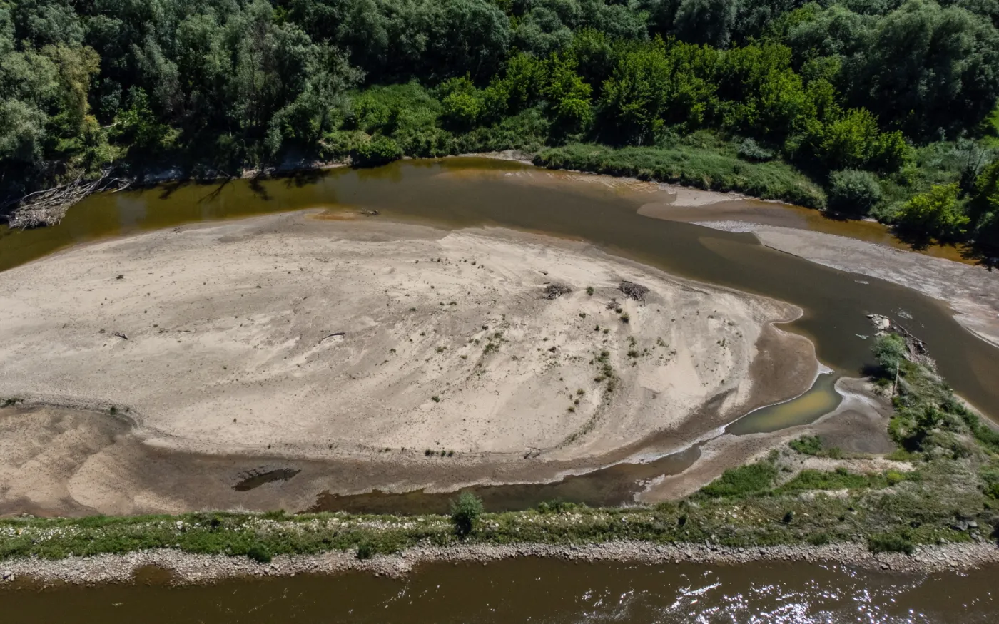 Wisła już prawie wyschła, rekord pobity. Niepokojące prognozy