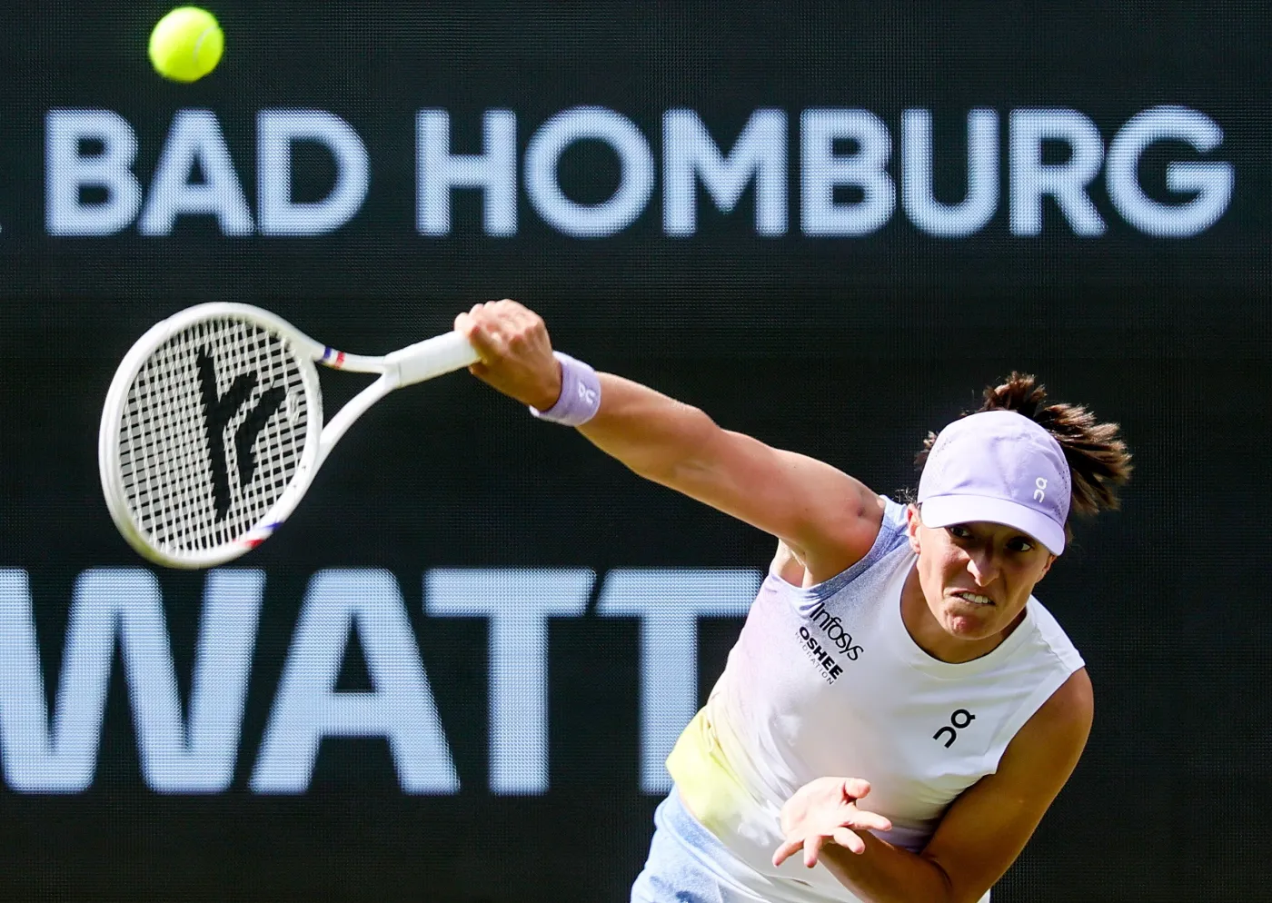 Sport w TV w czwartek 26 czerwca. Świątek gra o półfinał turnieju w Bad Homburg. Gdzie obejrzeć na żywo?