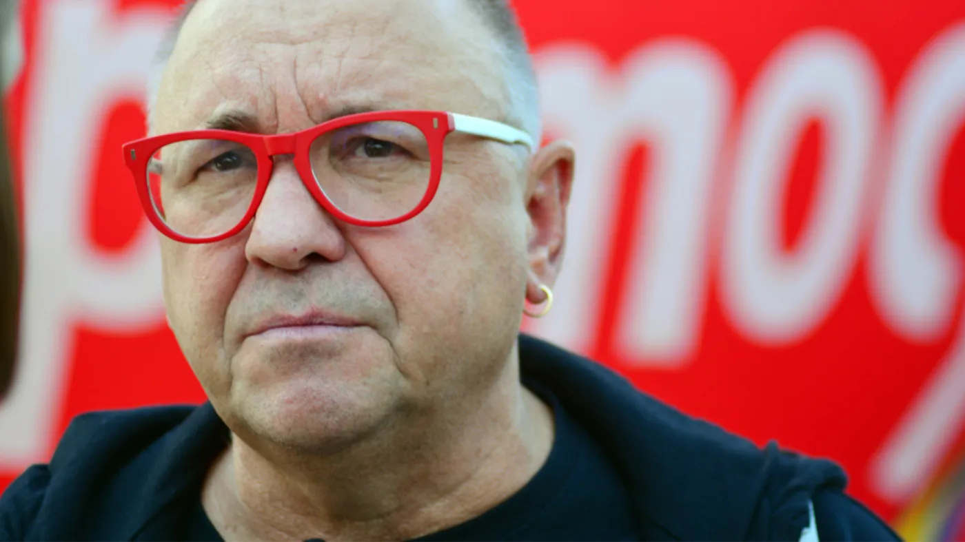 Owsiak grzmi. Chodzi o firmy reklamujące się w TV Republika