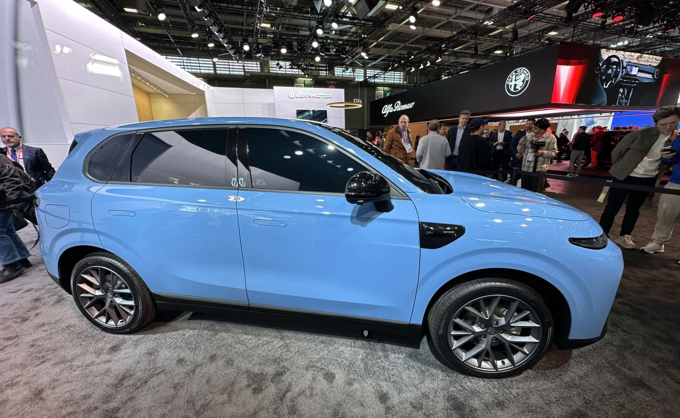 Nowy SUV wjeżdża do Polski i tak wygląda. Pod maską 218 KM. Ile kosztuje?