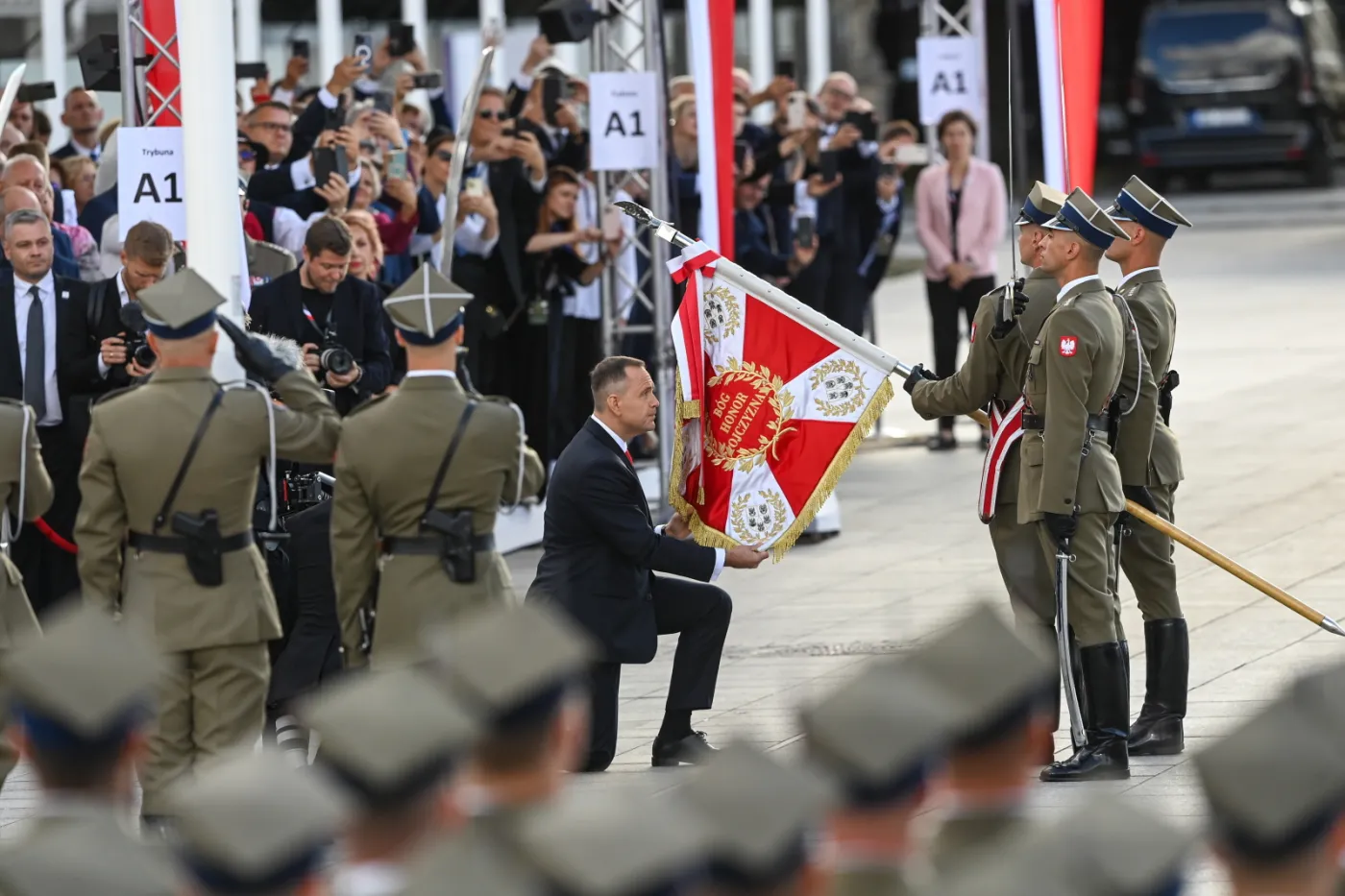 Karol Nawrocki przejął zwierzchnictwo nad Siłami Zbrojnymi RP. Symboliczna ceremonia w Warszawie