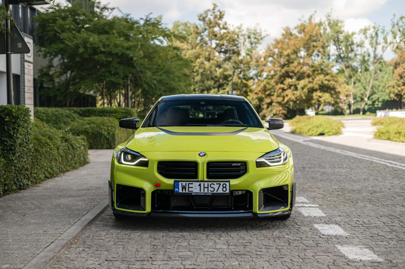 bmw-m2-coupe-38557490.jpg