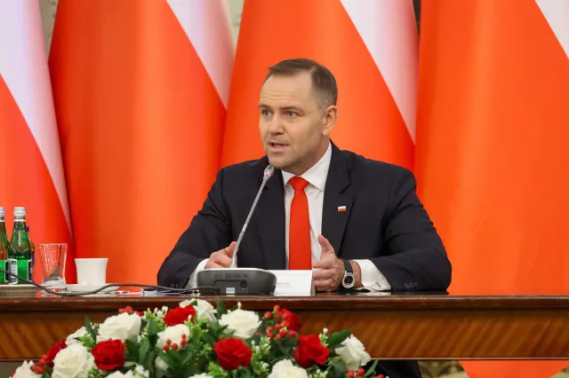 "Tusk popierał 800 plus tylko dla pracujących Ukraińców". Premier reaguje na słowa prezydenta