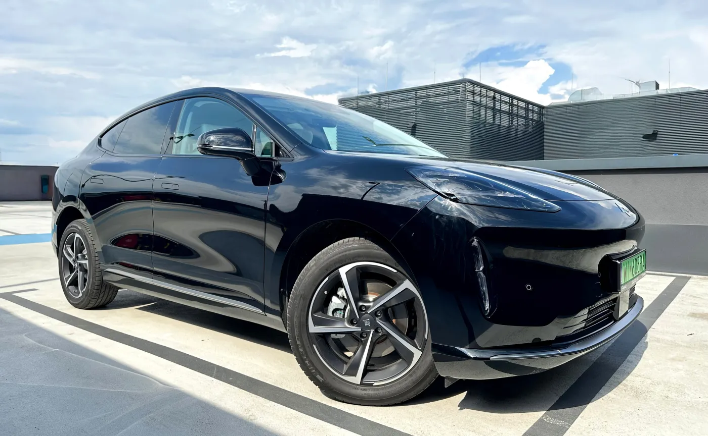 Nowy SUV wjeżdża do Polski. Jest elegancki, szybki i wygodny. Ile kosztuje?