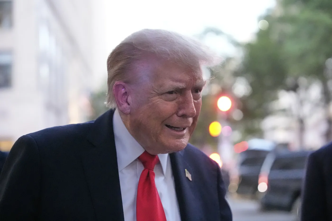 Gdzie jest Trump? Demokraci i Republikanie zgodnie wzywają prezydenta do reakcji