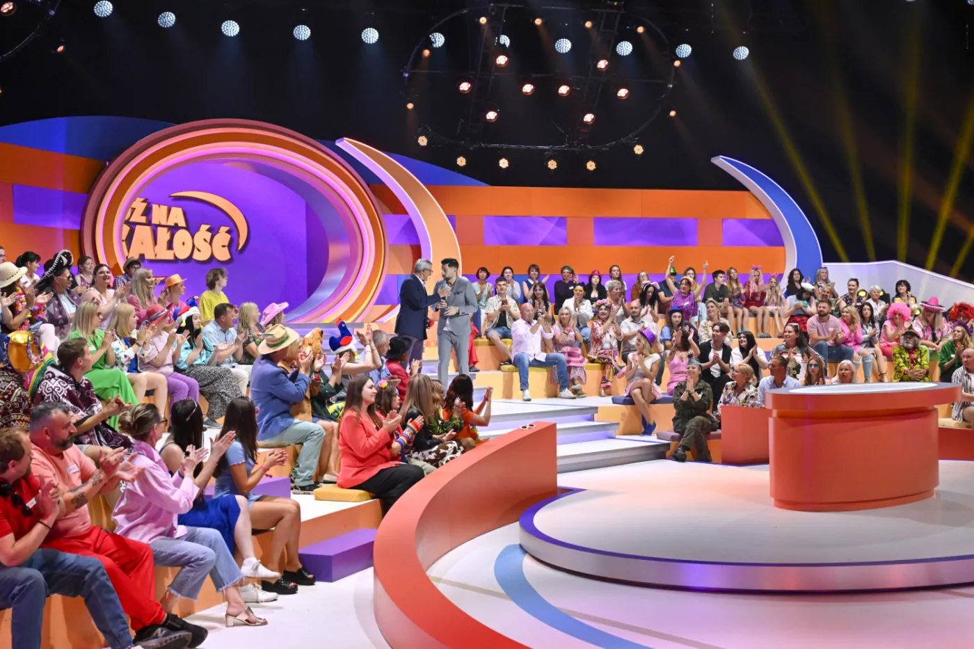 Kiedyś auto i robot kuchenny. A dziś? O jakich wygranych marzą uczestnicy "Idź na całość"? [WIDEO]