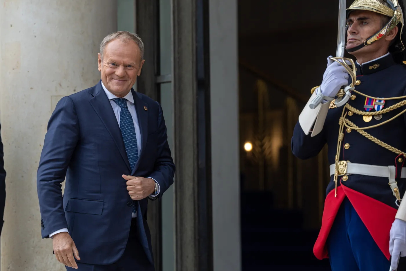 Tusk u Macrona. Koalicja chce gwarancji dla Ukrainy, Trump na linii