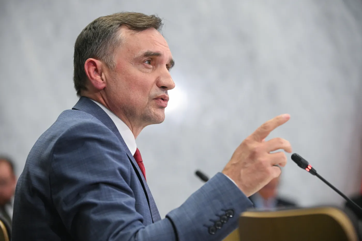 Awantura na komisji. "Nie wiem, czy nie ujawnił pan tajemnicy śledztwa"