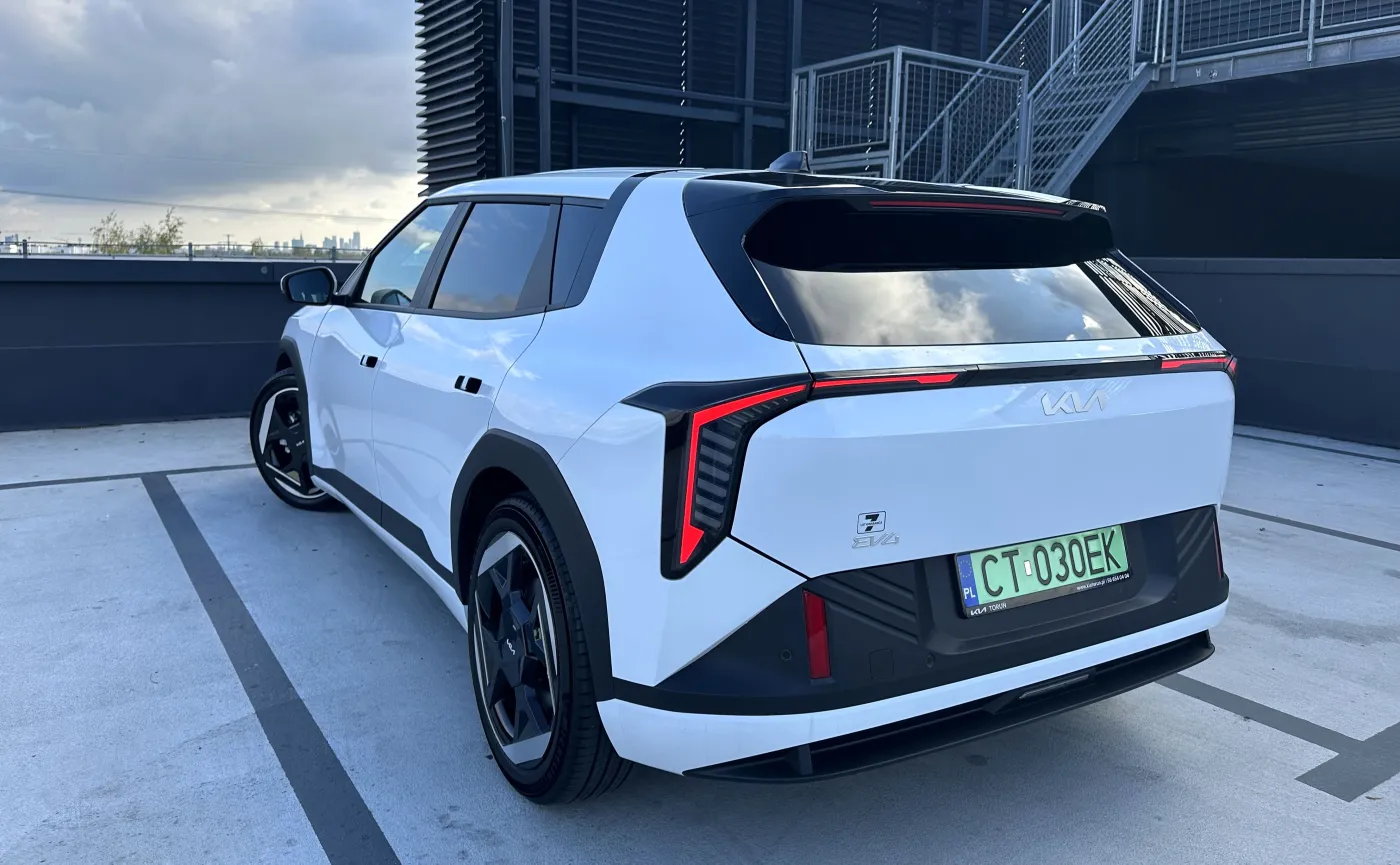 nowa-kia-ev4-38674088.jpeg