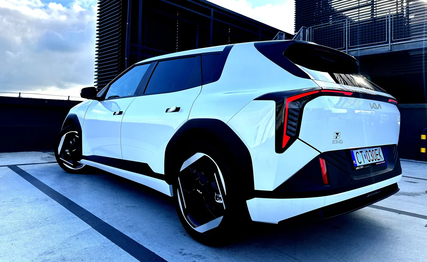 Nowa Kia wjeżdża do Polski. Ma 204 KM i będzie hitem. Ile kosztuje?