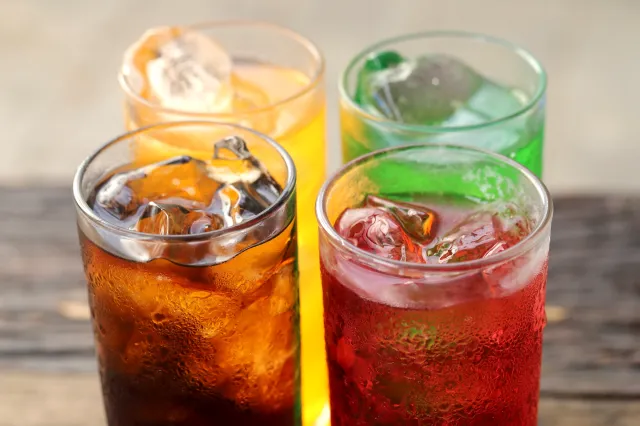 Te napoje to prawdziwe źródła witamin. Pomagają w regulacji cholesterolu i ciśnienia, oczyszczają organizm z toksyn, a także wspierają odporność