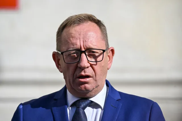 Z tego sondażu Telus nie będzie zadowolony. Polacy ocenili aferę wokół CPK