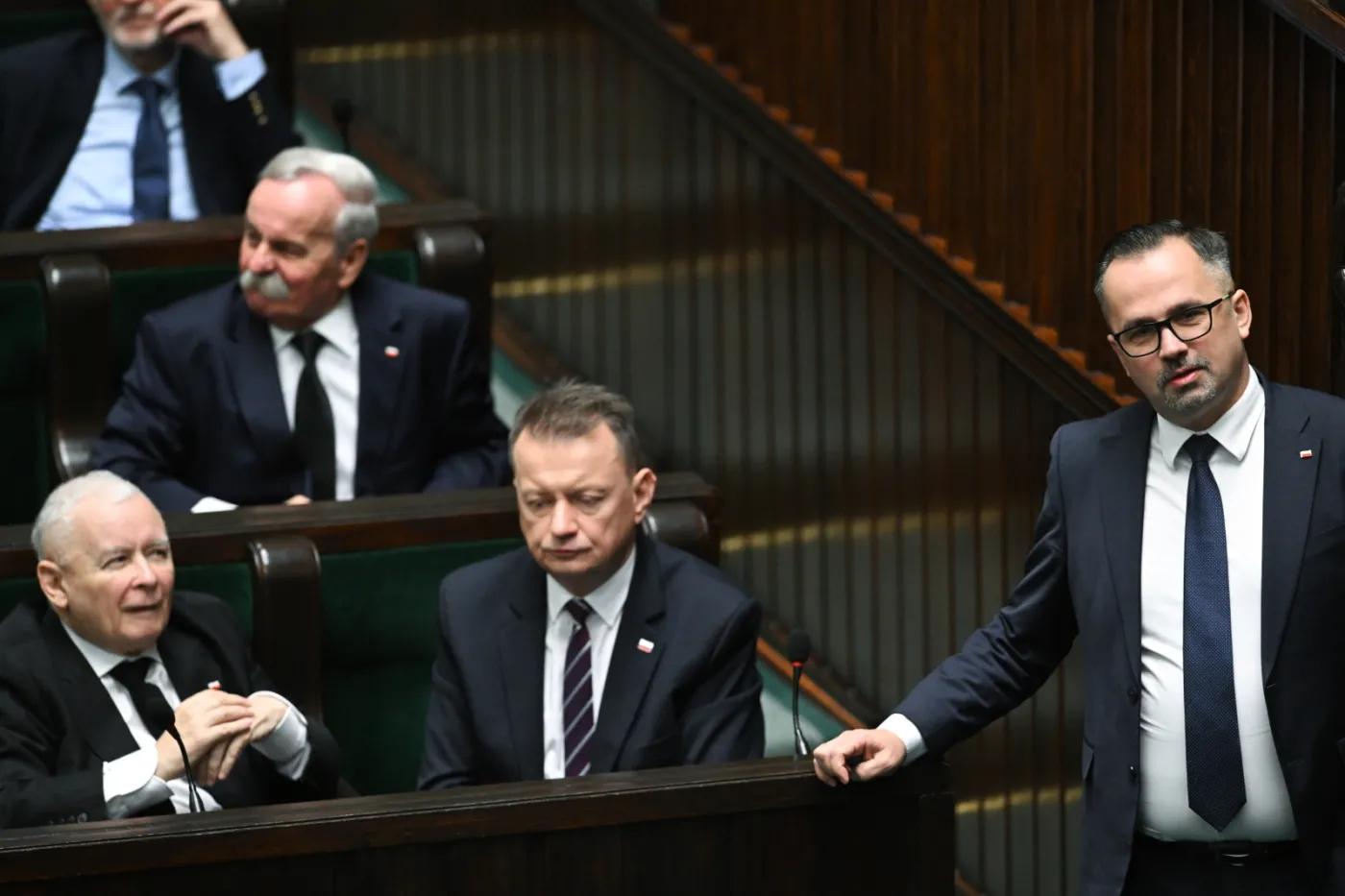 PiS i Konfederacja przeciwko zmianom w przepisach o administracji rządowej. Koalicja nadal domaga się zmian