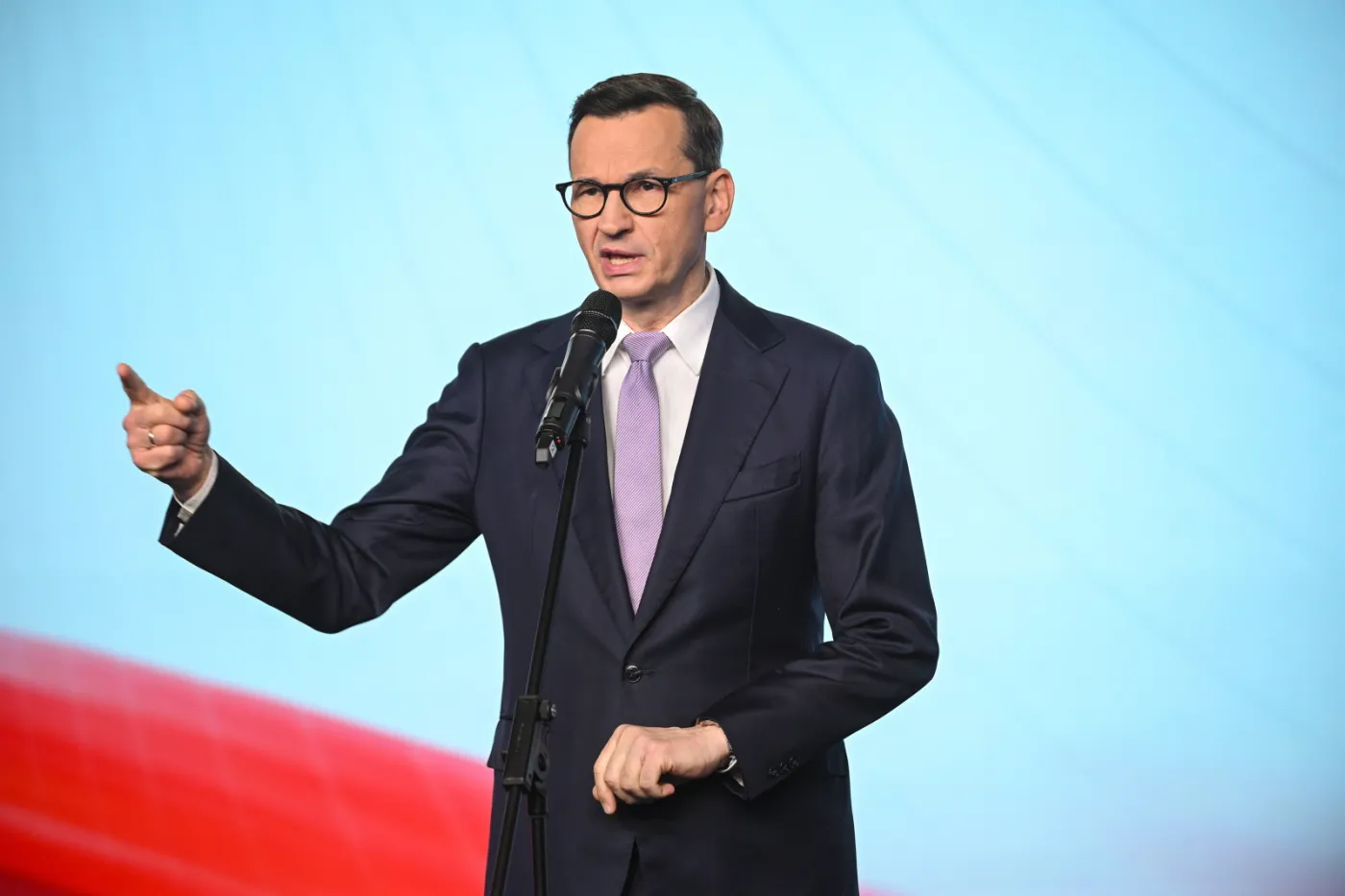 Wyrok TSUE w sprawie małżeństw jednopłciowych. Morawiecki: Ręce precz od polskich dzieci