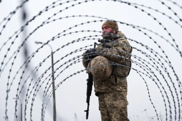 Ukraina zadała Rosji bolesne ciosy. Drony uderzyły w okręt patrolowy i platformę wiertniczą na Morzu Kaspijskim