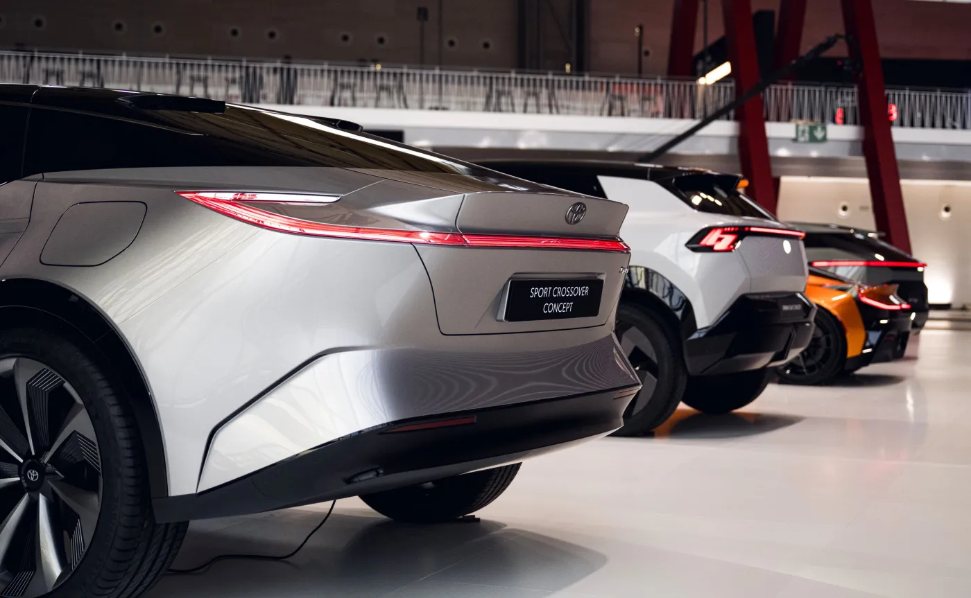 Nowa Toyota jest obłędna. Nie tylko SUV-y zmiata z planszy