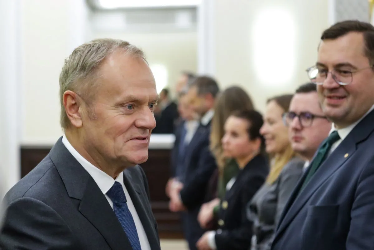 Tusk "zawstydzony" pochwałami z USA. Zaskakujące słowa ambasadora