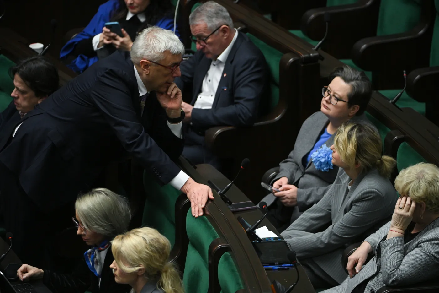 Sensacyjny sondaż. Jedna partia blisko zdobycia większości do samodzielnego rządzenia