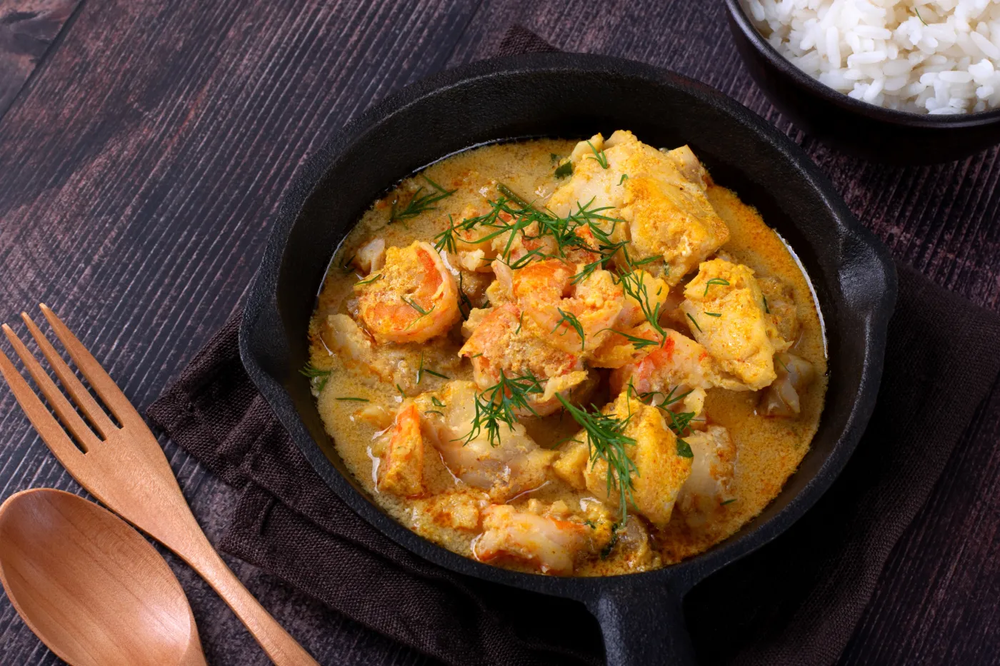 Pyszny obiad na piątek. Podajemy przepis, Ty gotujesz. Aromatyczne curry z dorsza