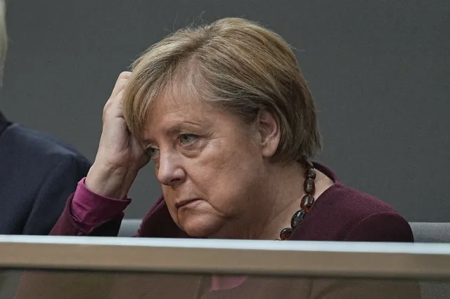 Zaskakujący wątek Niemiec w aktach Epsteina. "Wolą Adolfa Hitlera od Angeli Merkel"