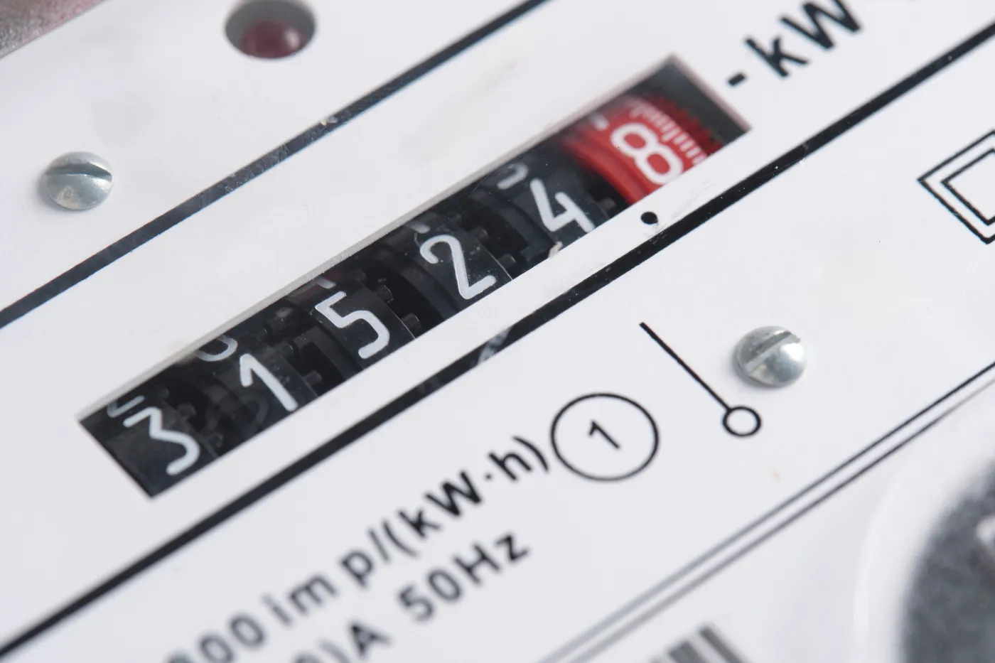 ZUS daje 336,16 zł na prąd od 1 marca 2026. Ten dodatek przysługuje bez względu na dochód